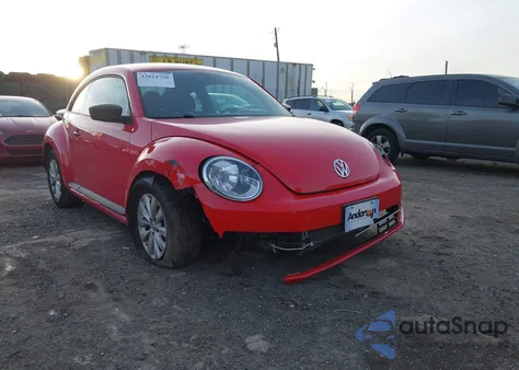 2014 Volkswagen Beetle 1.8T Entry z USA, uszkodzony, nr VIN 3VWF17AT8EM640791
